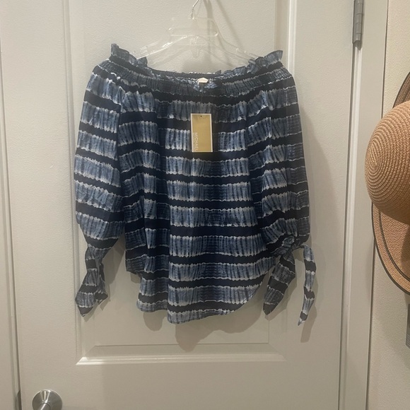 NEW…Michael Kors Shibori Off Shoulder Top - Picture 5 of 6